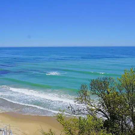 Byala Cliff Sea View Apartament *