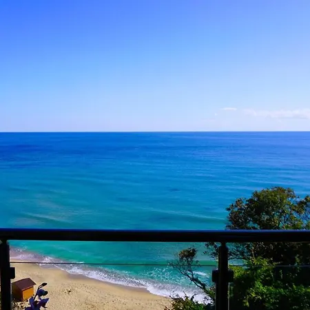 Byala Cliff Sea View * 比亚拉