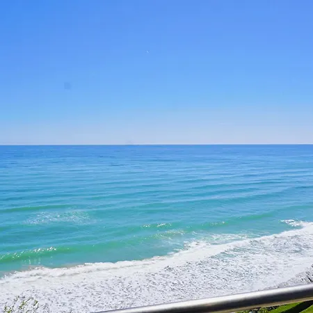 Byala Cliff Sea View Apartmán Bjala