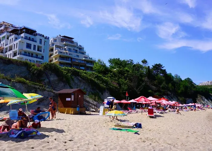 Byala Cliff Sea View 비알라