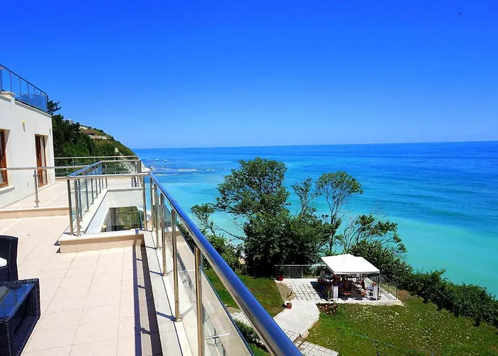 Byala Cliff Sea View *